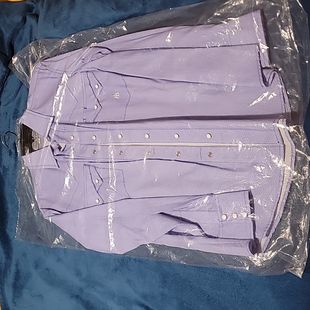 Light blue Cowboy shirt, never been wored no tags though. Exellent new condition